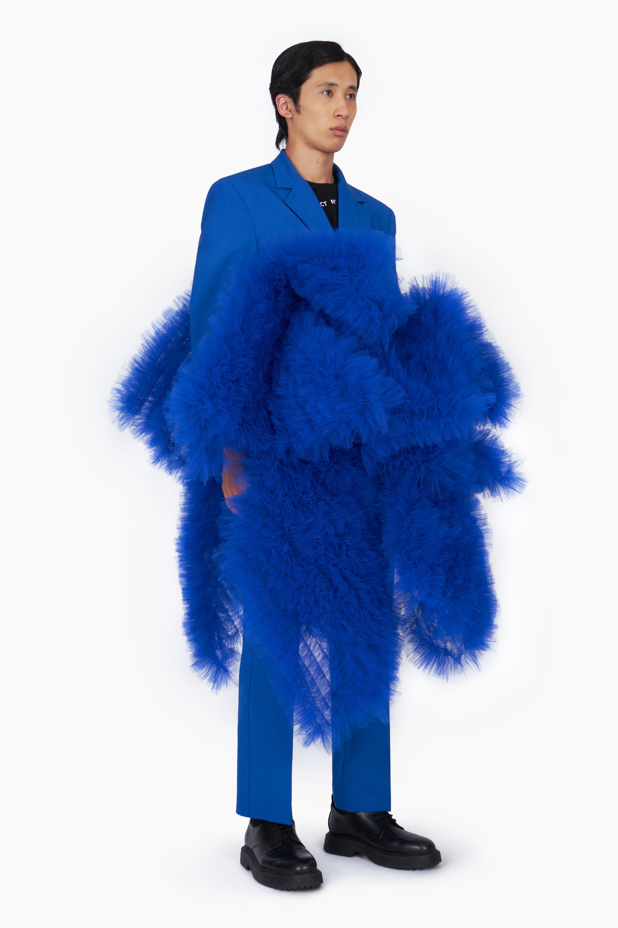 SCULPTED BLUE RUFFLES JACKET – ACT N°1